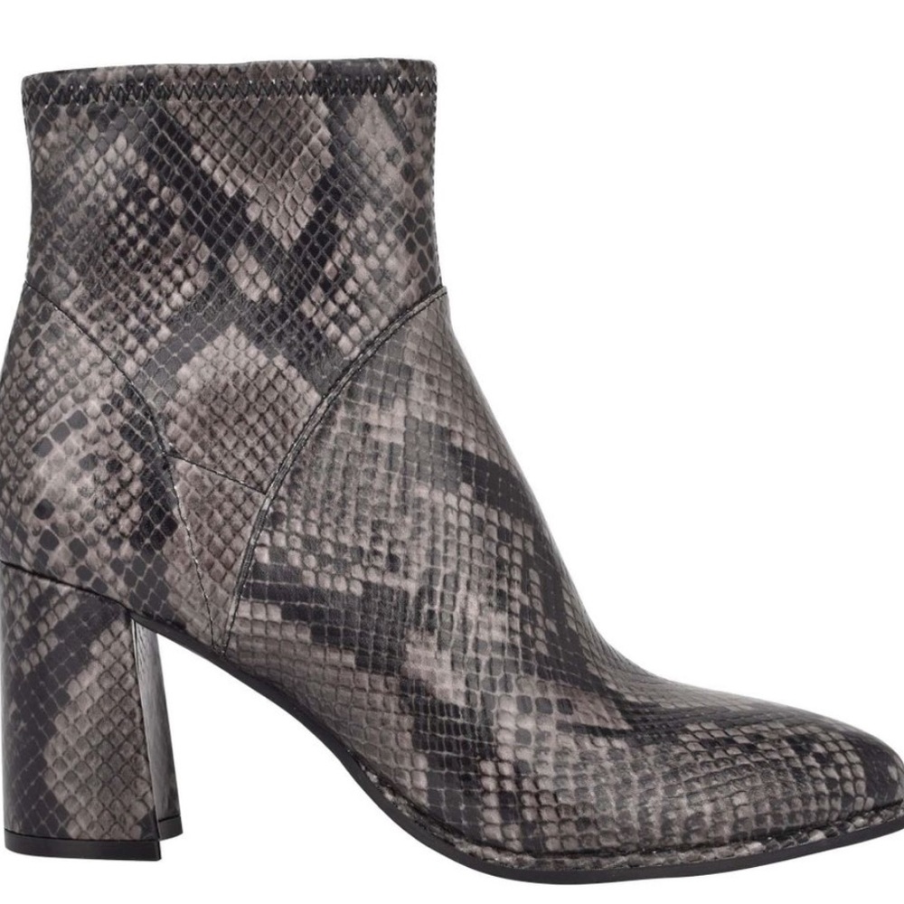 NWB Marc Fisher Dyvine Ankle Boots